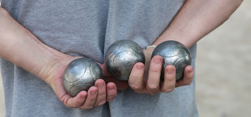 Boulodrome de Carros — pétanque en plein air, 6 boulodromes répartis dans la commune