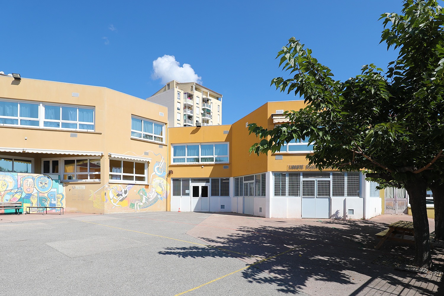 École élémentaire Jean Moulin à Carros