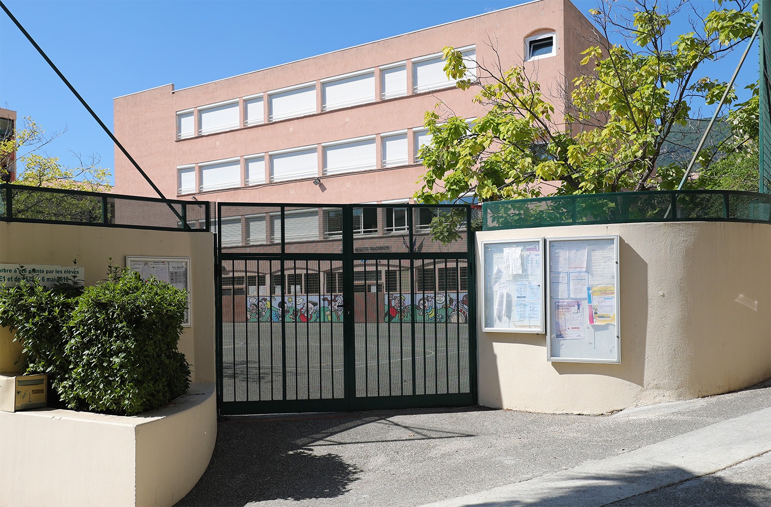 École élémentaire Boris Vian à Carros