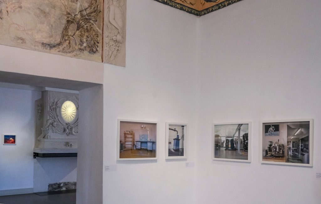 Vue de l’exposition Hors-série d’Anne Favret et Patrick Manez au CIAC de Carros (1/5)